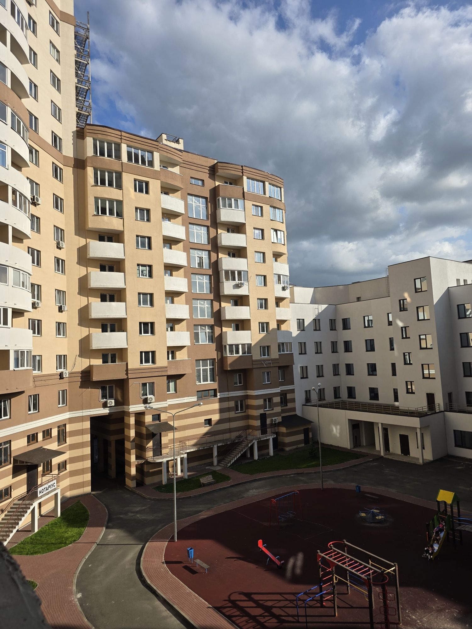 Продажа 2 кімната квартира центр!
