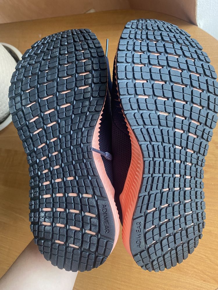 Кросівки adidas нові оригінал