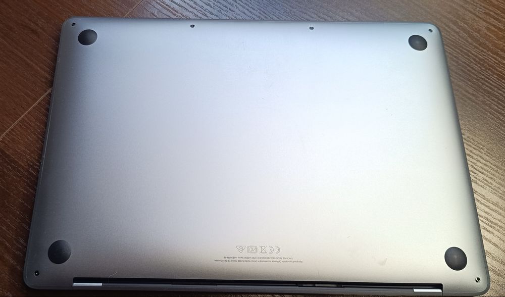 MacBook Pro M2 13,3" 8GB RAM 512GB (2022)