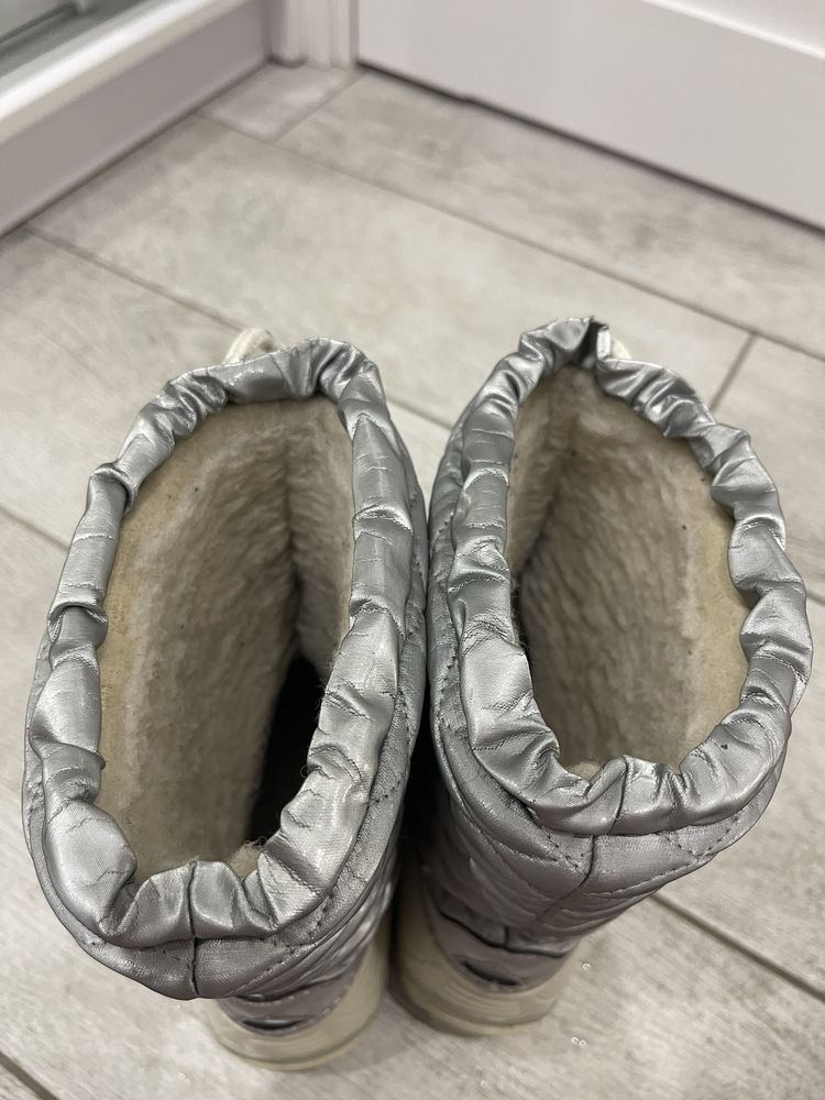 Зимові непромокаючі чобітки на дівчинку 31 розмір