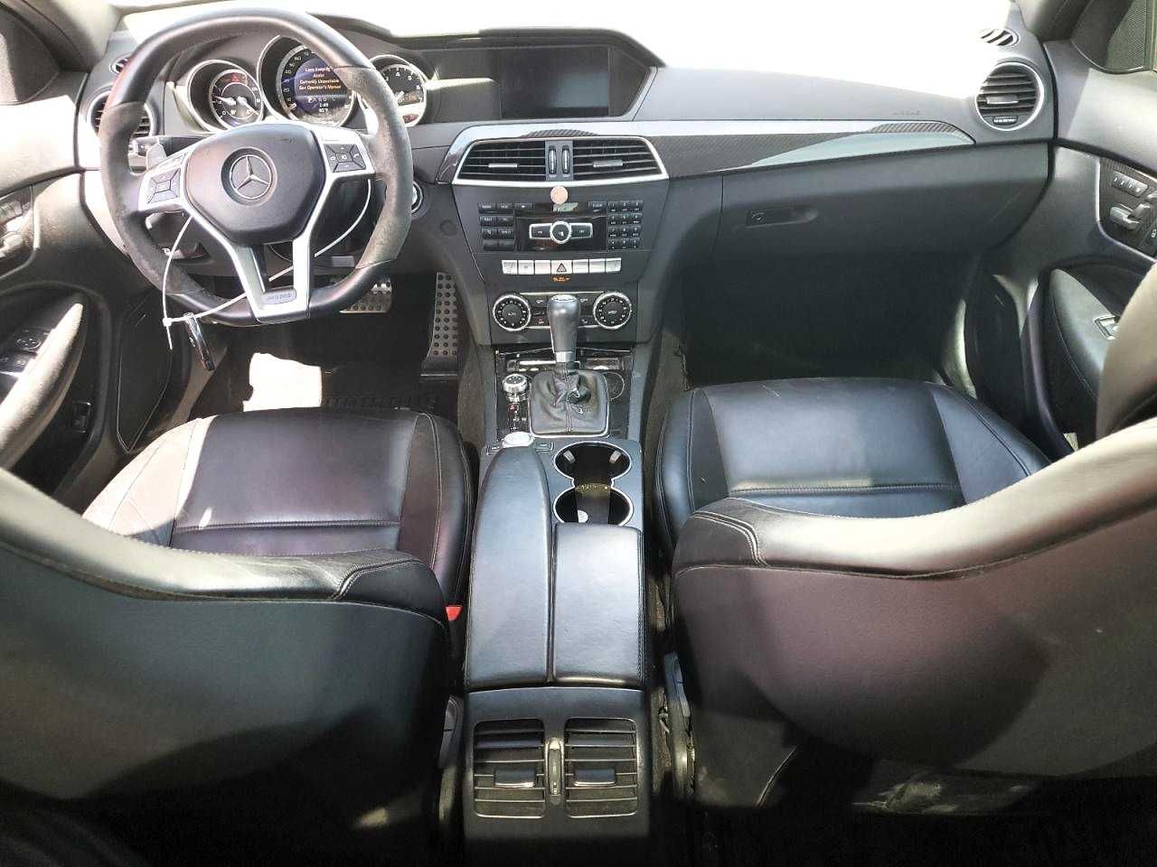 Mercedes C63 AMG Coupe Performance Pack P30