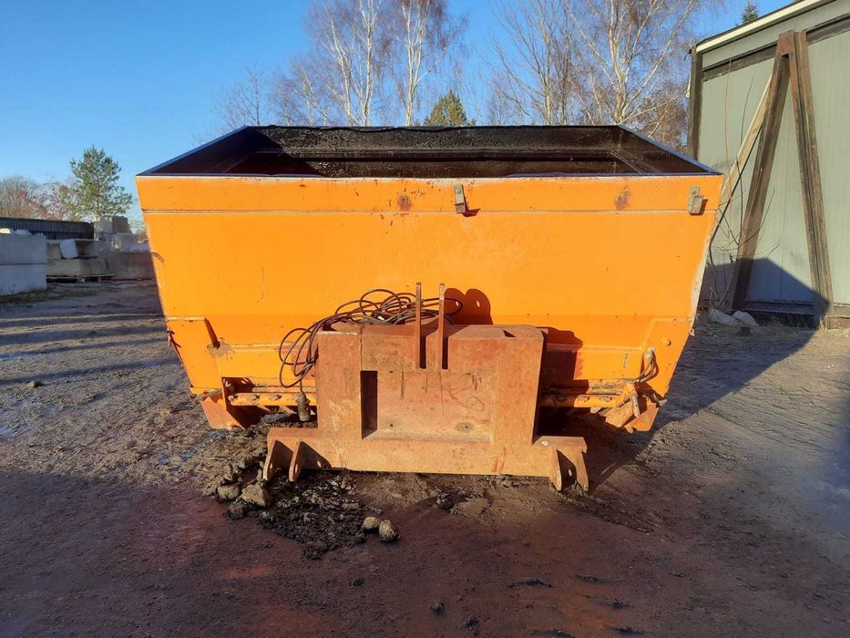 Piaskarka solarka posypywarka EPOKE 12/2