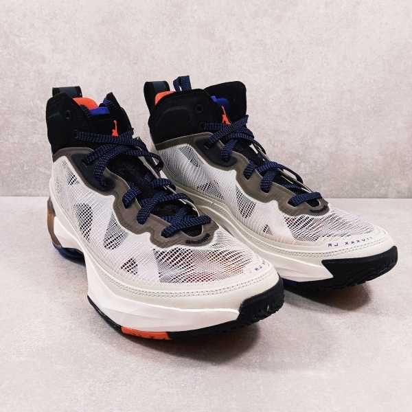 Buty Nike Air Jordan 37
Light Bone Dark Concord r. 38,5 i 40 i 42