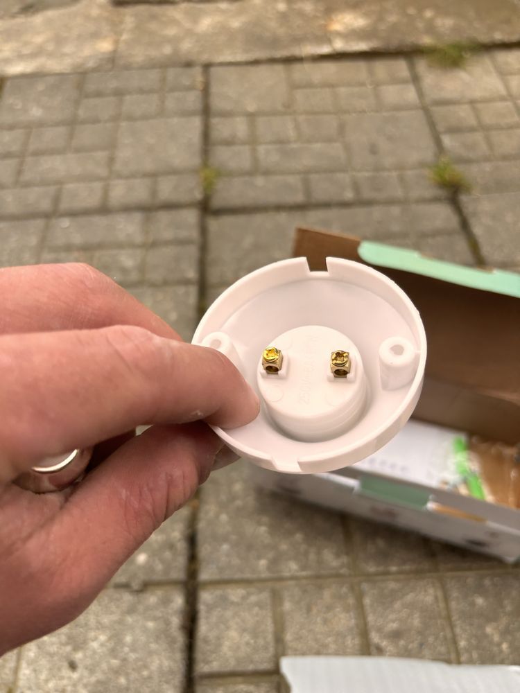 Kamera do monitoringu na gwint zarowkowy