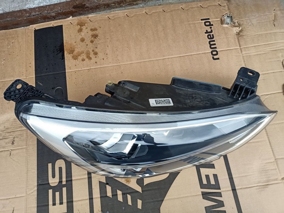 Ford Focus mk4 RS nowy model reflektor prawy przód przedni full led EU