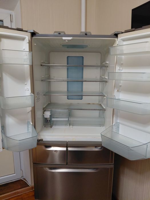 Холодильник Toshiba GR-L42FR No Frost