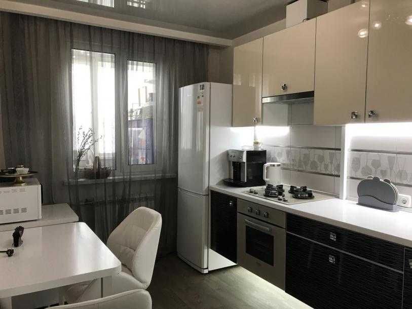 Продам 2к квартиру Роганский ж\м Кап. ремонт 3й эт\9ти. Ул. планировки