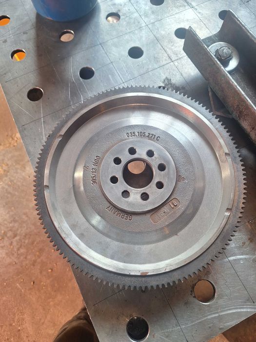 Kolo zamachowe Audi coupe 100c3 200c3 2.2t 10v 20v 3b UrQuattro