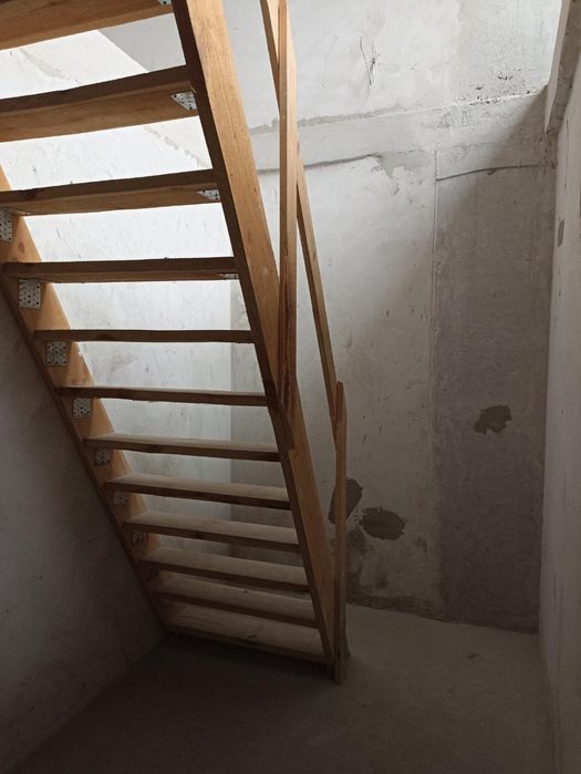 Продам видову 2к-2х-рівневу квартиру в ЖК Crystal Avenue