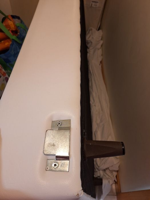 Sommier solteiro com colchão