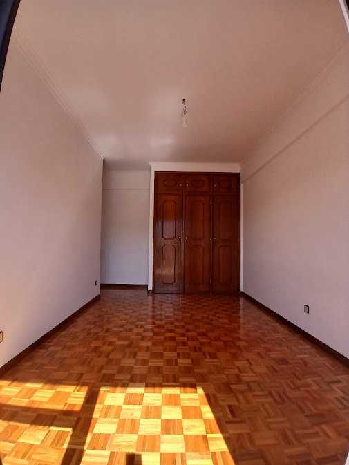 Arrenda se Apartamento Lourel Vista Deslumbrante T2