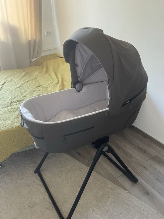 Універсальна дитяча коляска 4в1 Inglesina Aptica