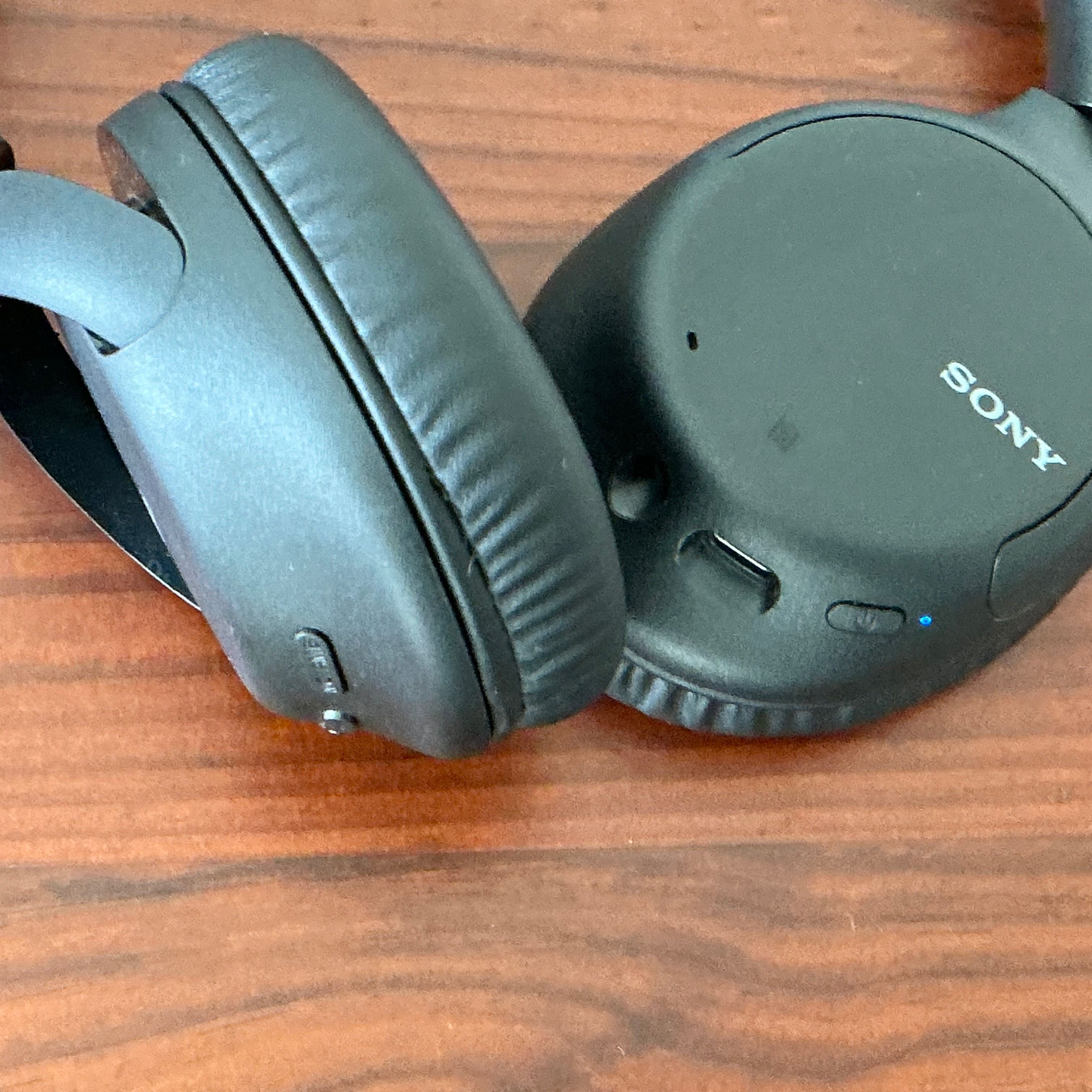 Como novos! SONY WH-CH710N Bluetooth Noise Cancelling com IA