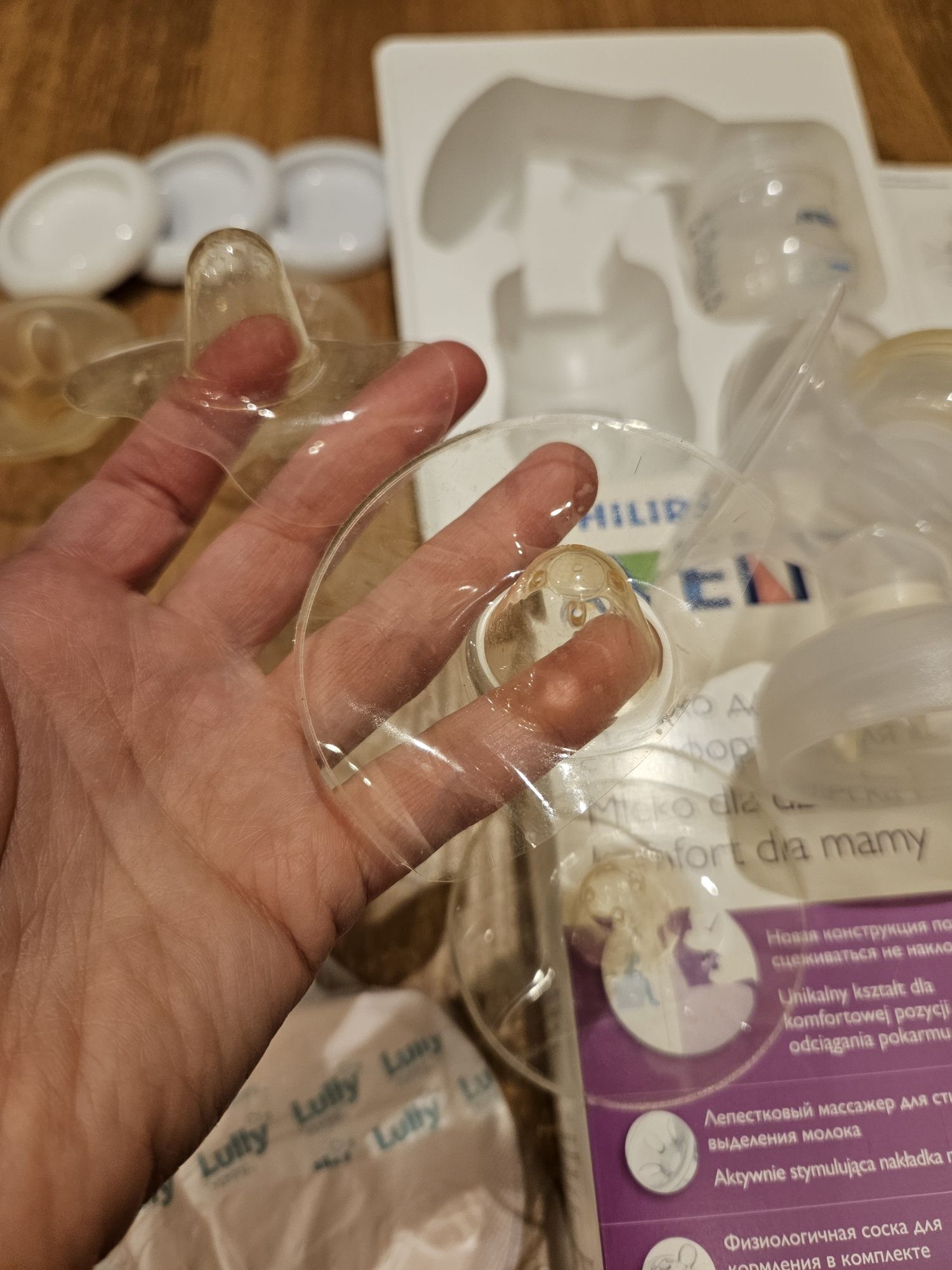 Laktator ręczny philips avent z butelką