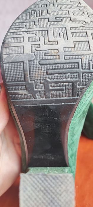 Продам туфли замшевые 37 розмер