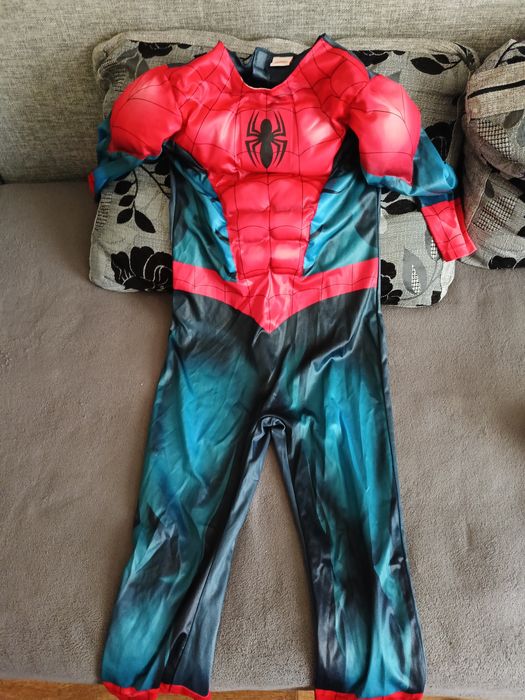 Новорічний костюм людина-павук