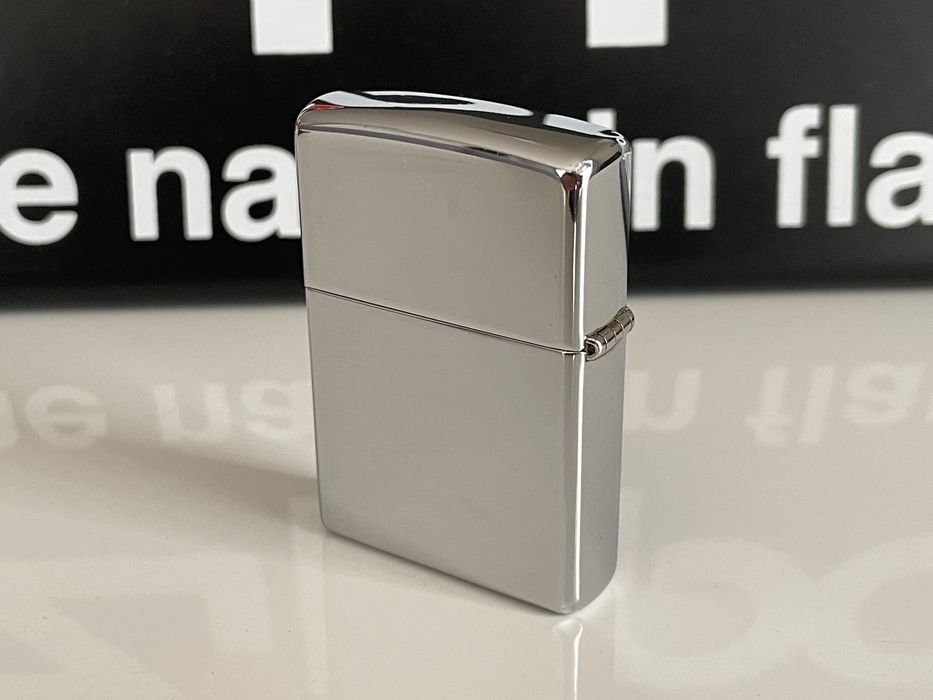 Zapalniczka Zippo 2000, Zippo Vertical, High Polish Chrome
