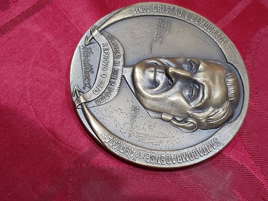 Medalha de Bronze Salazar Reprovo o Acto