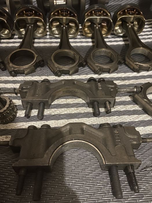 Шатуни  Поршні  Бугеля Вкладиши Range Rover 5.0 Supercharged