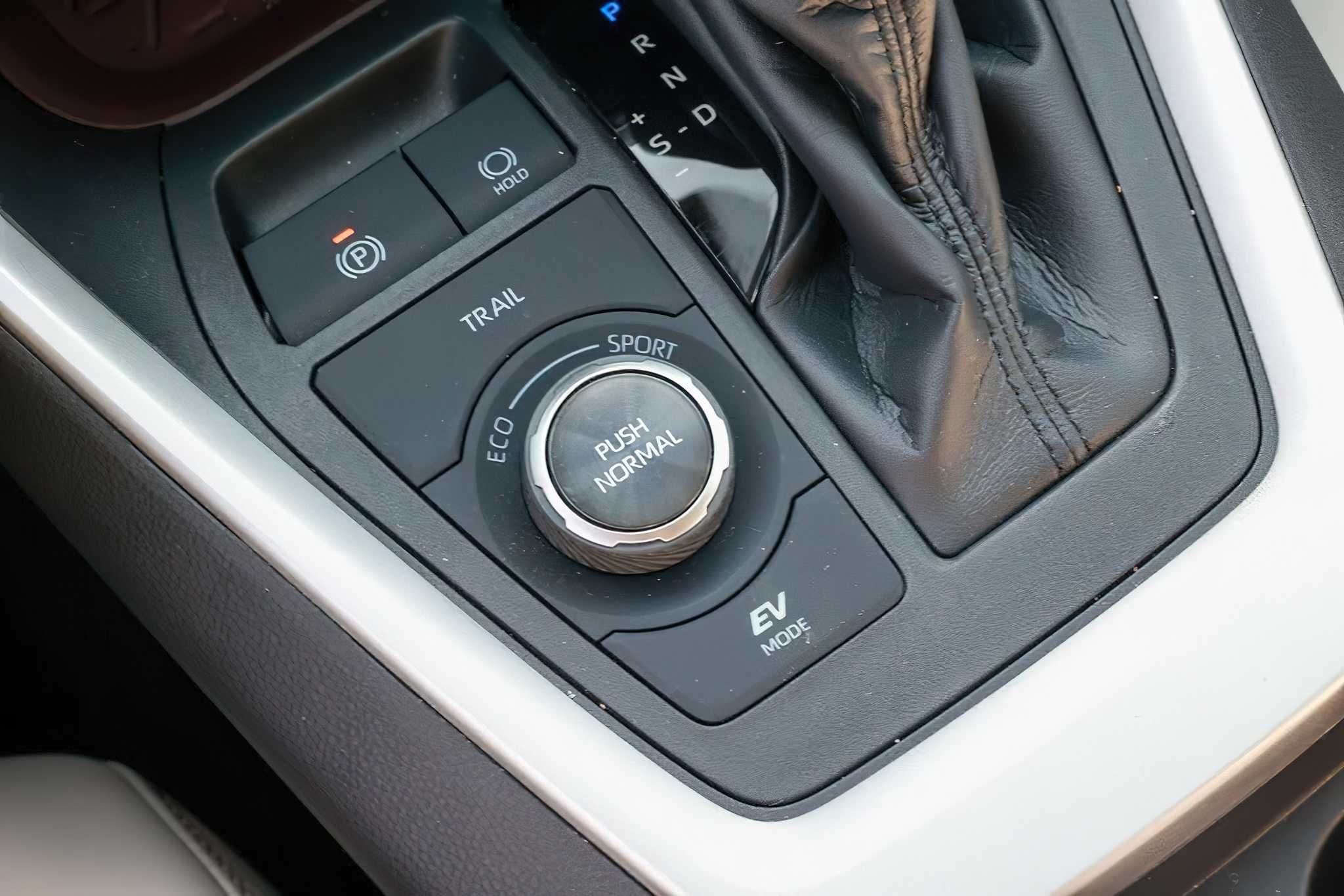Toyota RAV4 Hybrid Limited 2020