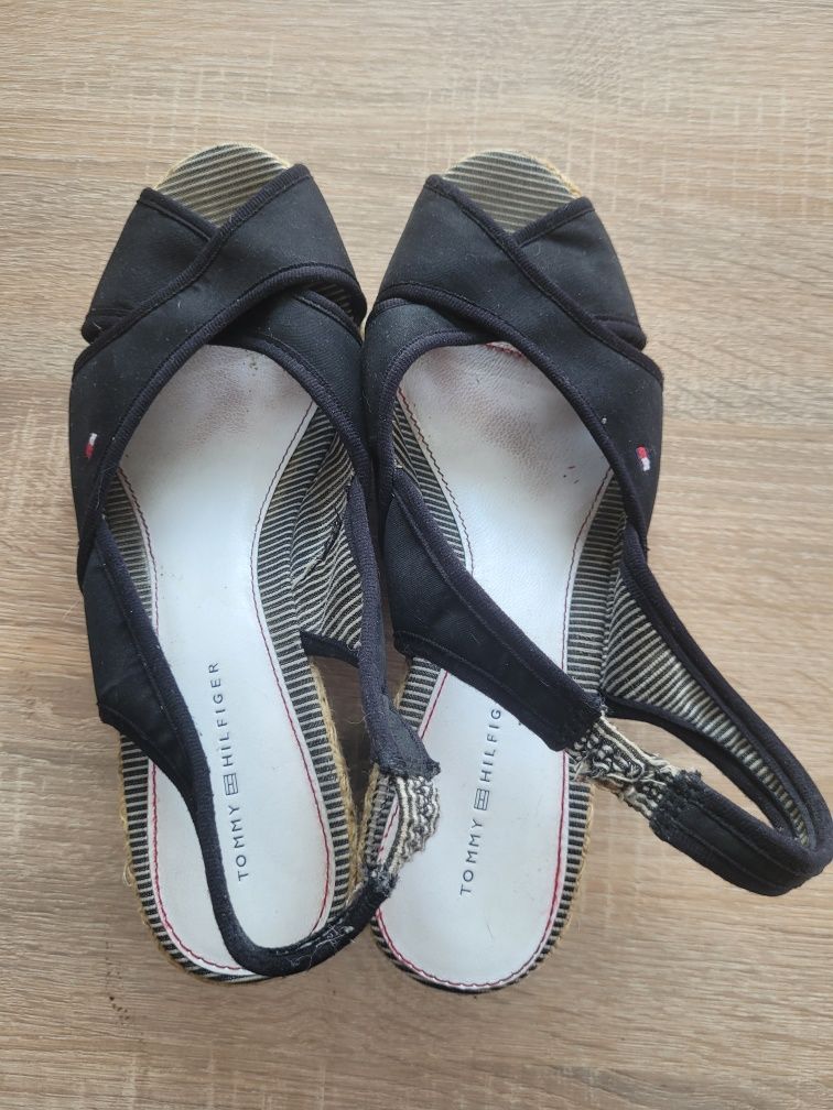Sandały na koturnie Tommy Hilfiger