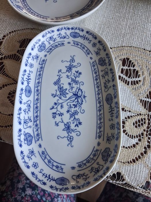 Zestaw talerzy porcelana wzór cebulkowy