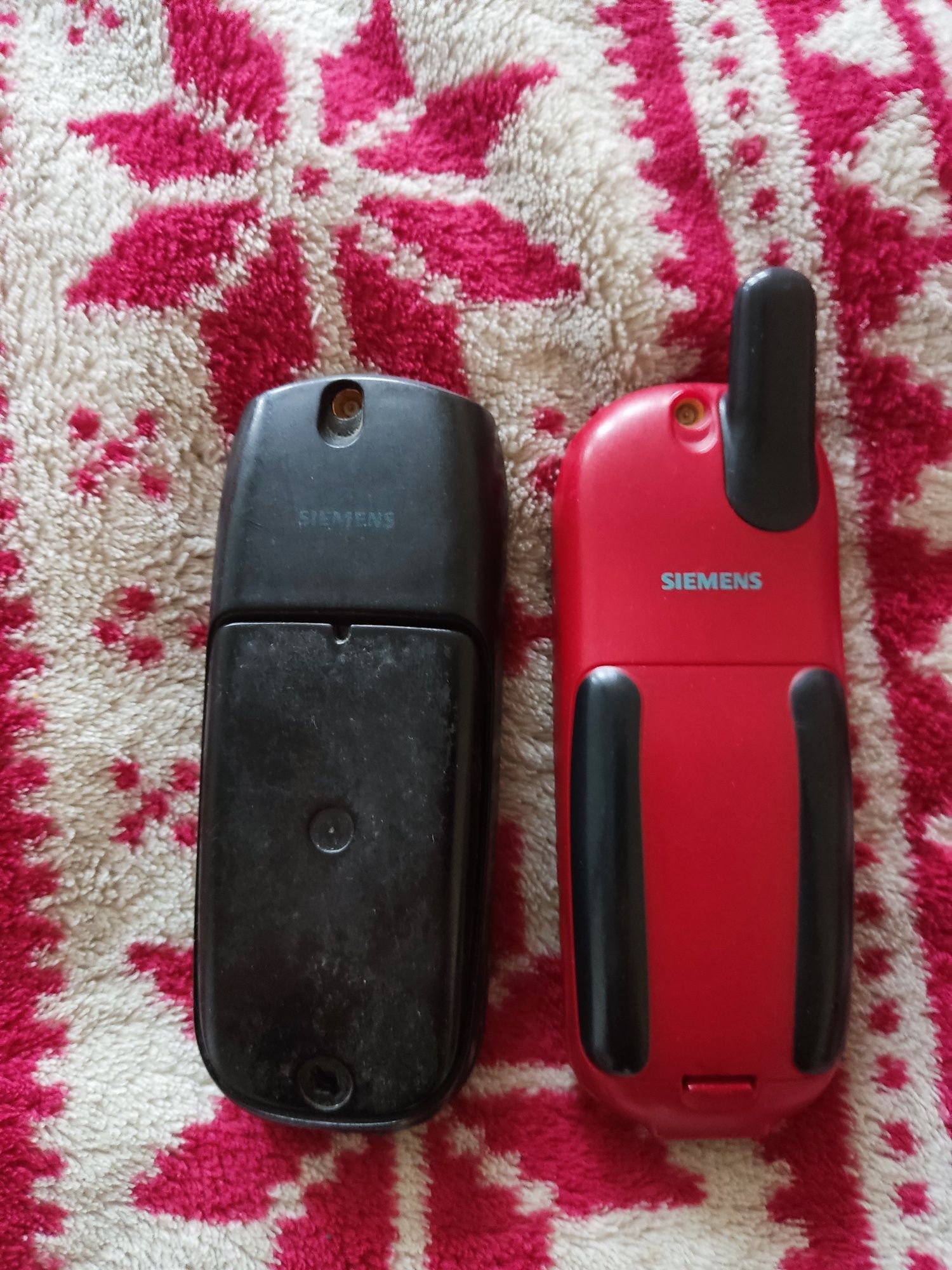 Старые ретро телефоны