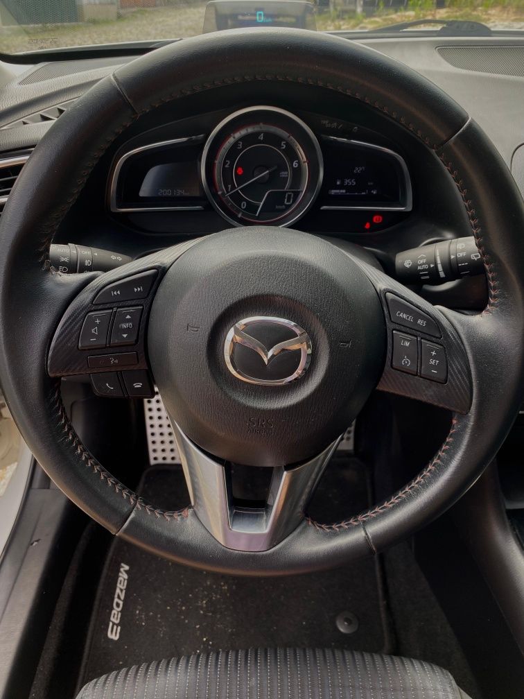 Mazda 3 1.5 Skyactiv-D (Dez/2017)