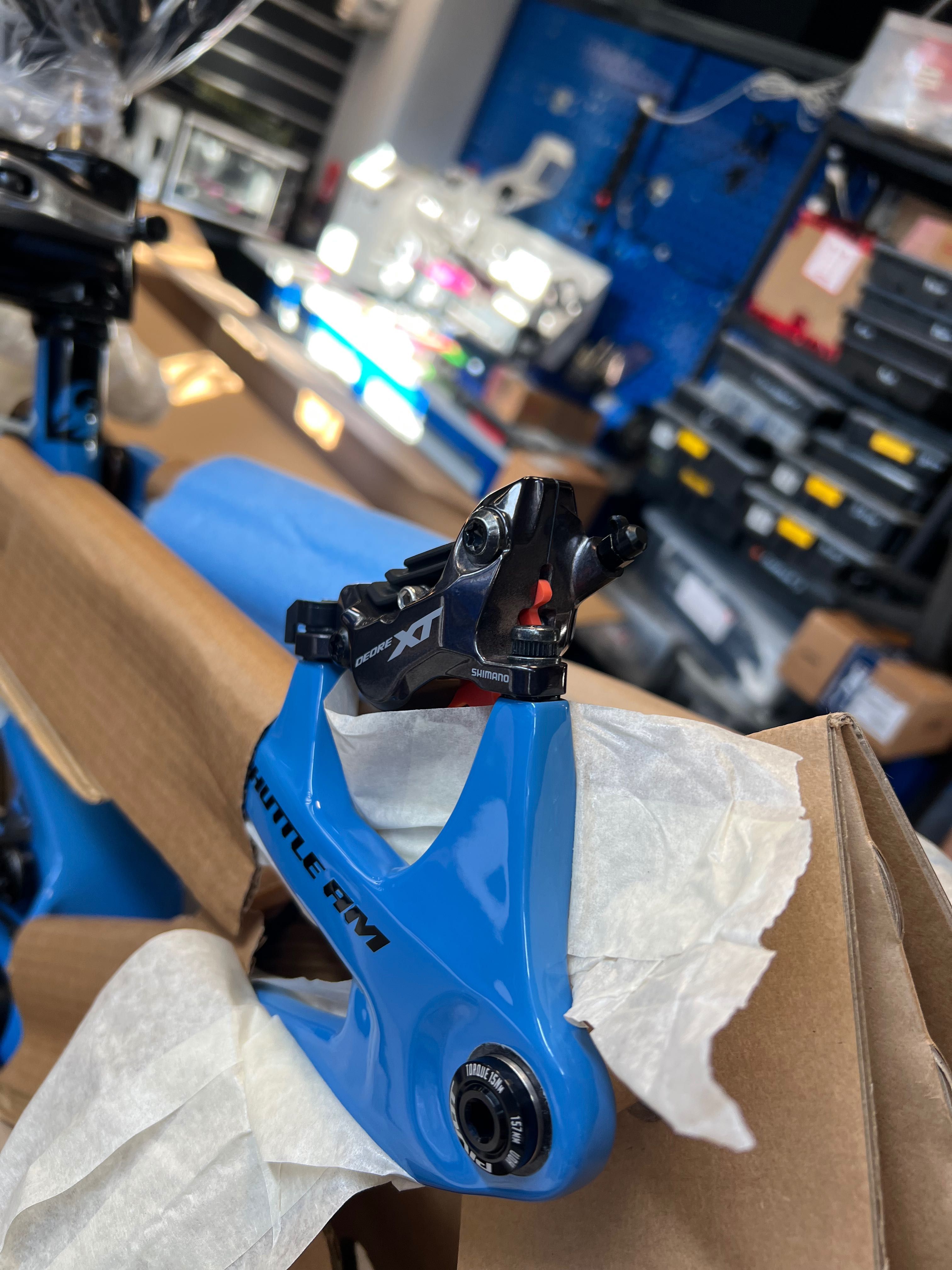 NOWE 2x Hamulce Shimano XT M8120 wraz z tarczami XT MT 800 203mm