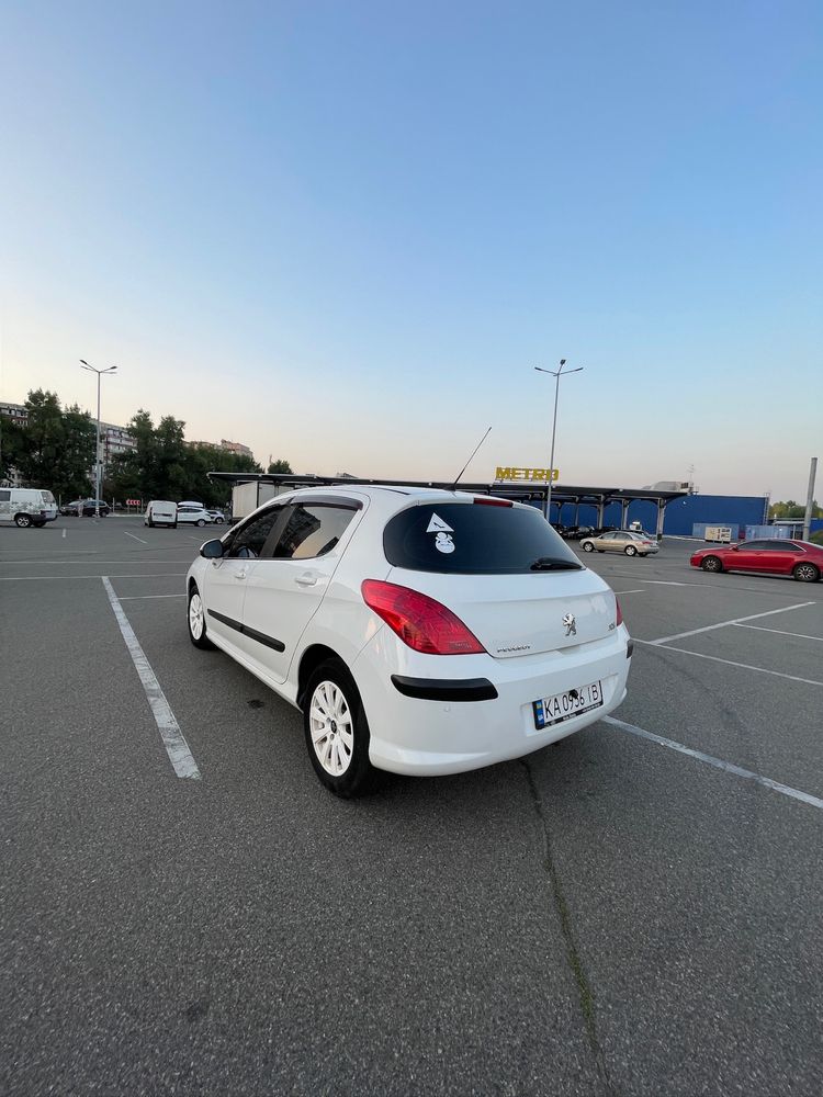 Продам Автомобіль , машину Peugeot 308 2008 року