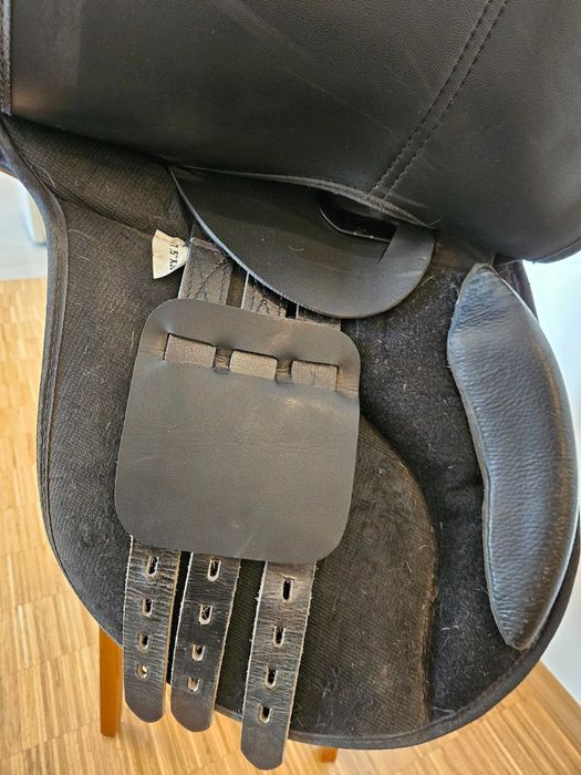 Siodło wszechstronne ujeżdżeniowe FP Light 17.5"