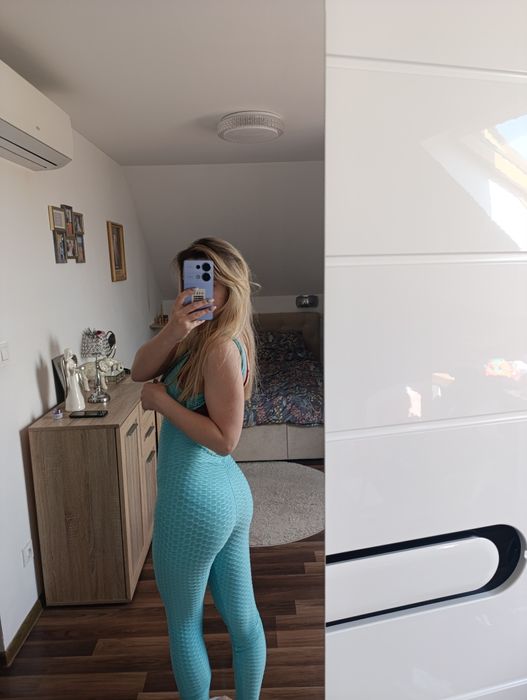 Kombinezon sexy wycięcie dekolt kobiecy XS s modny długi