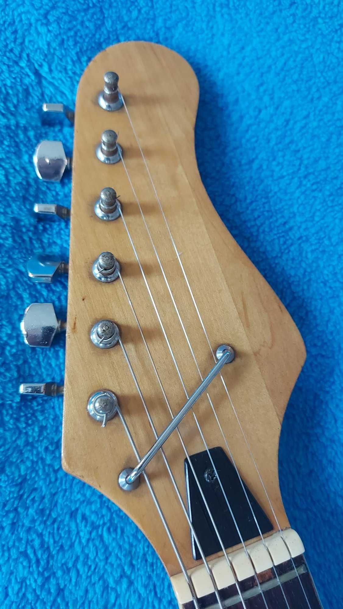 Teisco / Sakai Hertiecaster EG-4T