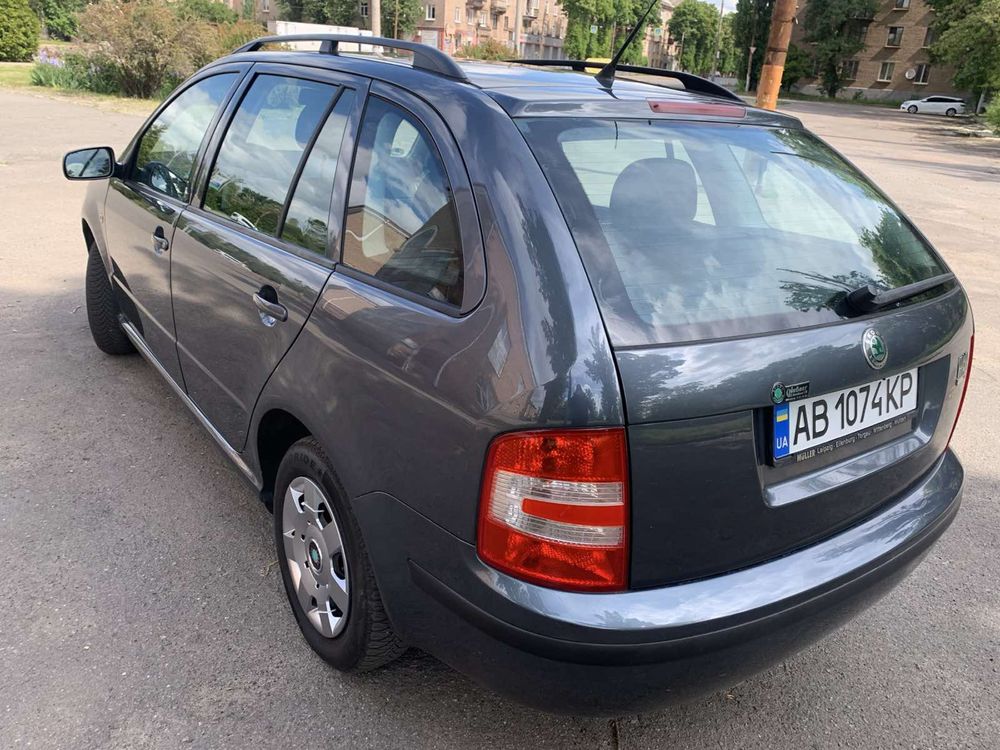 Продам Skoda Fabia 1.4