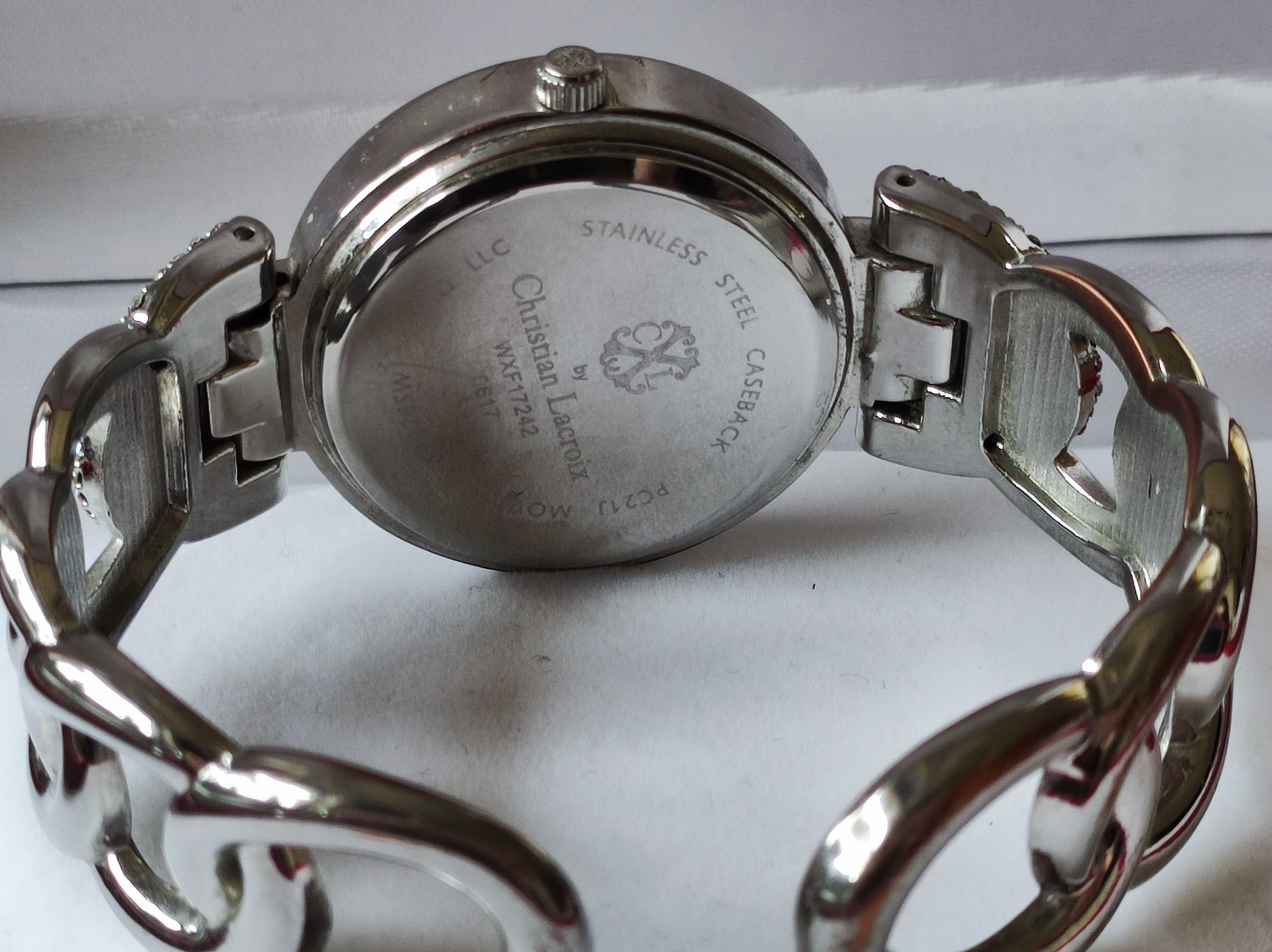 Sprzedam śliczny zegarek z cyrkoniami firmy Christiana Lacroix.