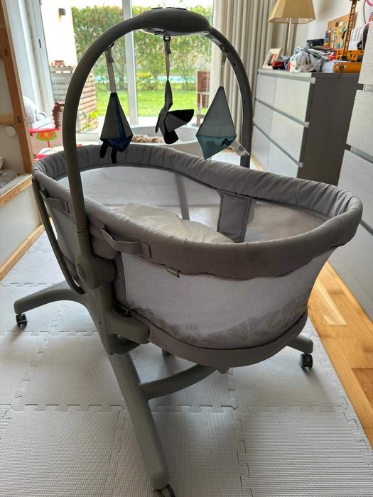 Chicco Baby Hug Pro 5 em 1 – Cadeira/berço evolutiva, excelente estado