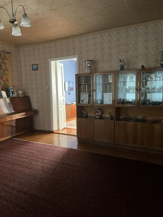 Продам дуже гарний та затишній  будинок у Новій Водолазі