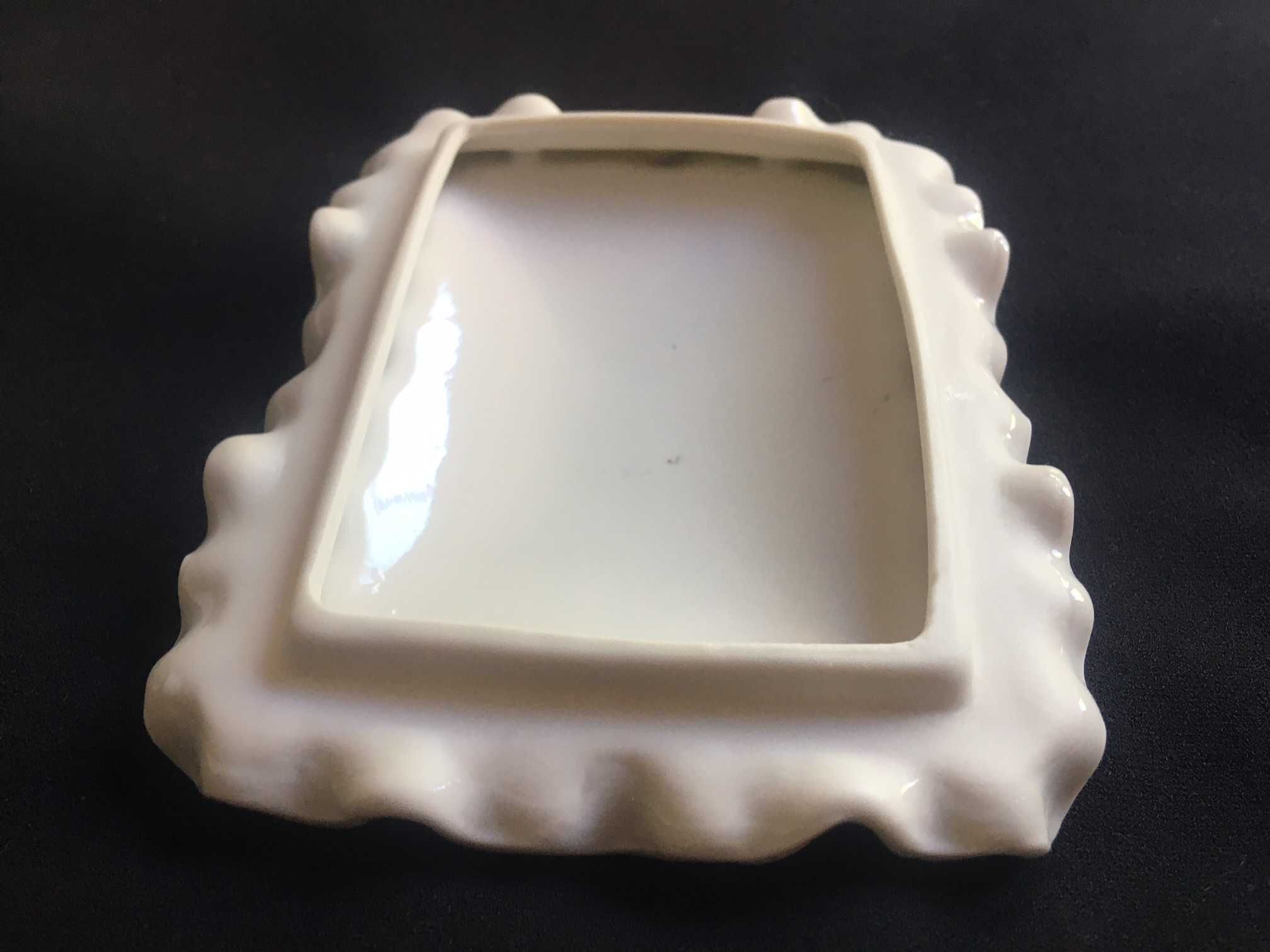 Stara pokrywka szkatułka porcelana PRL róża