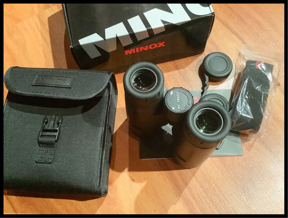 Binóculo Minox 10x42 BF