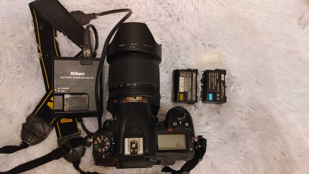 Aparat Nikon D7000 + Super Zestaw