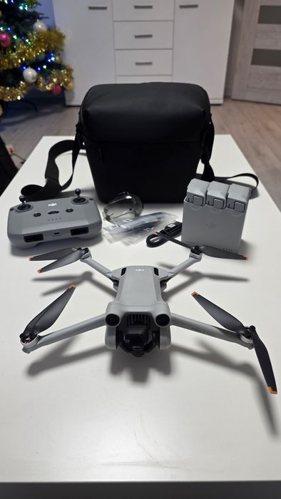 DJI Mini 3 pro (fly more)