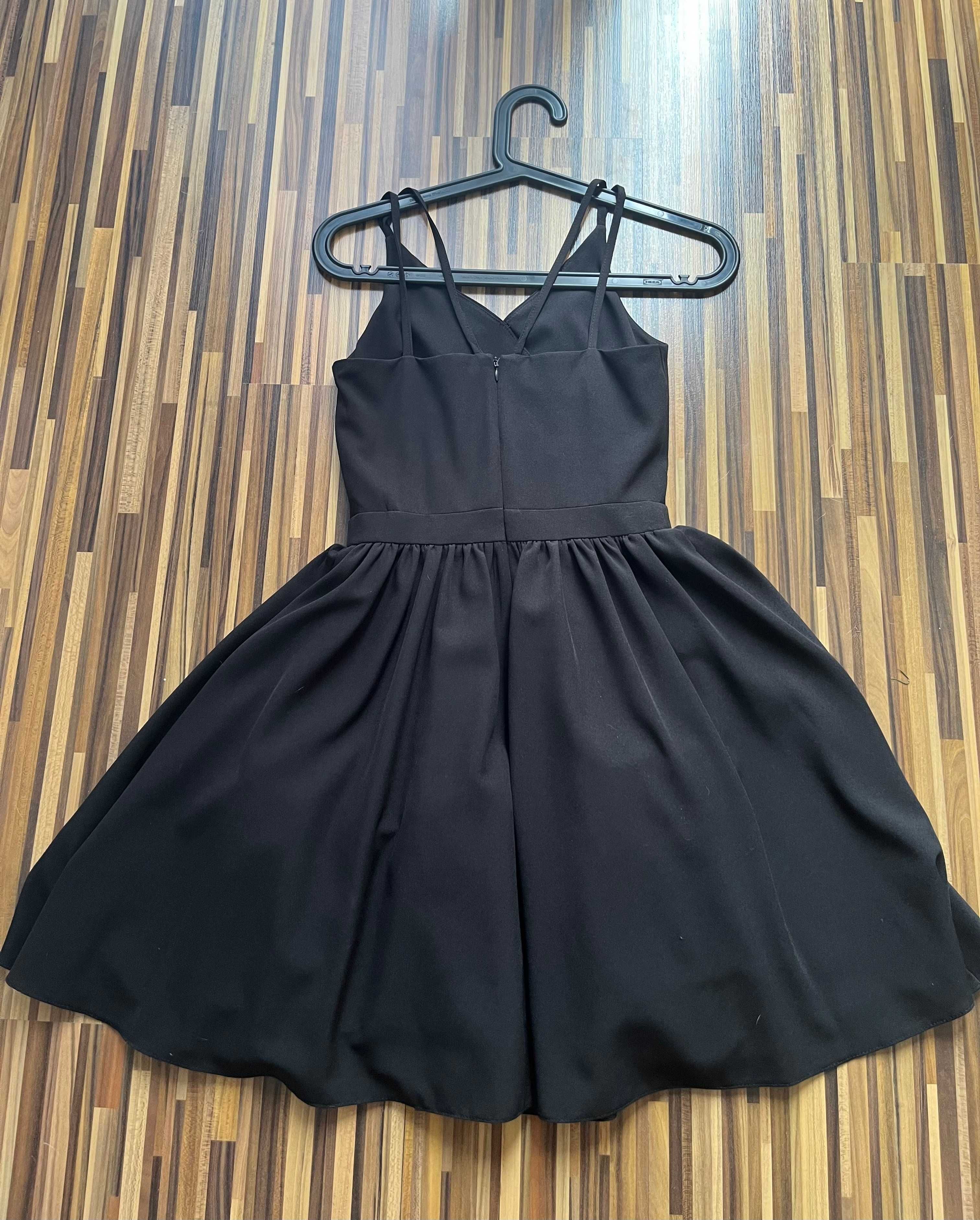 Elegancka sukienka studniówka komers czarna r.32