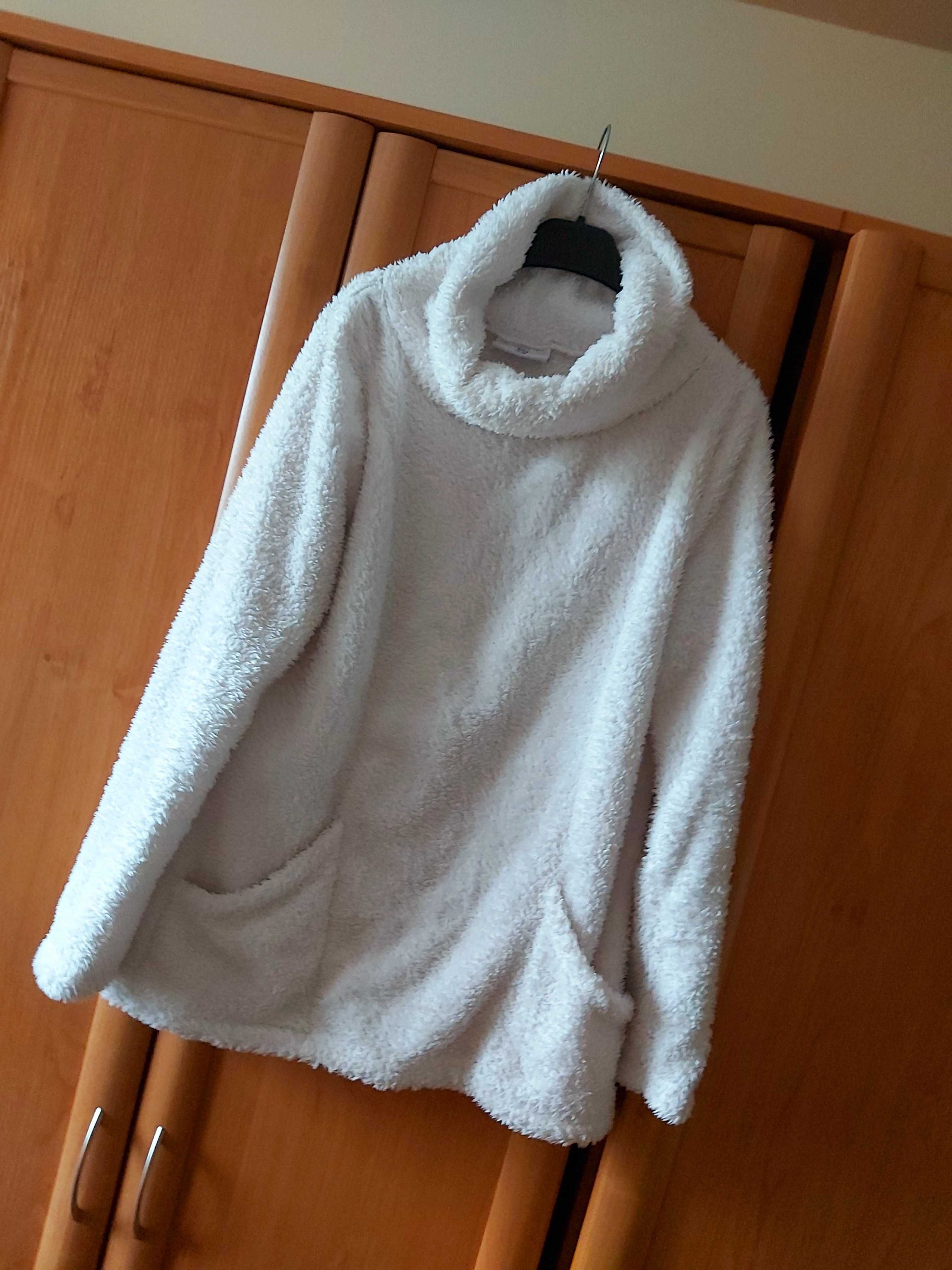 Bluza kożuszek biały futerko Golf z kieszonkami roz S/M