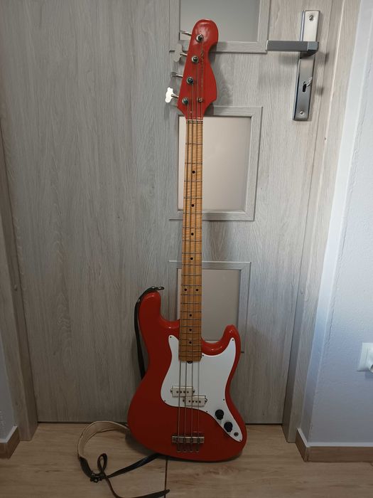 Polska elektryczna gitara basowa Defil Aster Bass II + pokrowiec