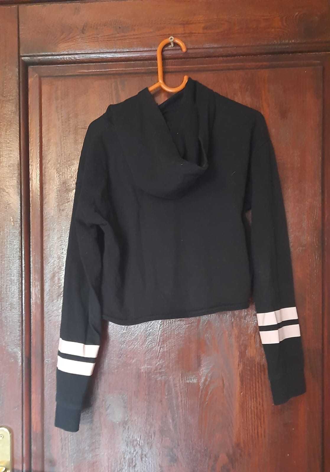 Krótka bluza rozm.146-152.