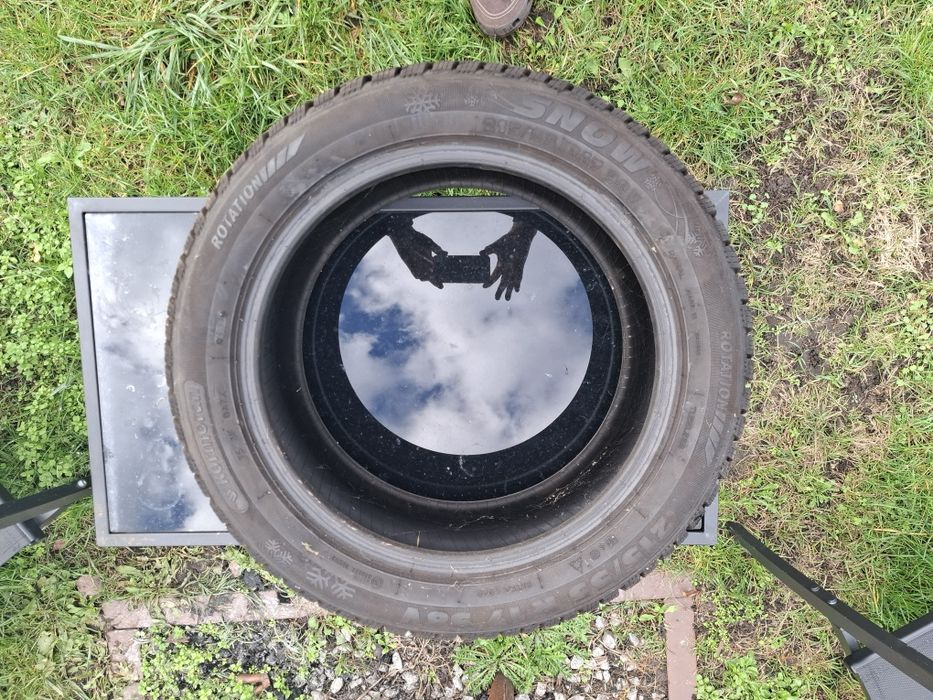 Kormoran Snow opony zimowe 215 55 R17 szt. 4