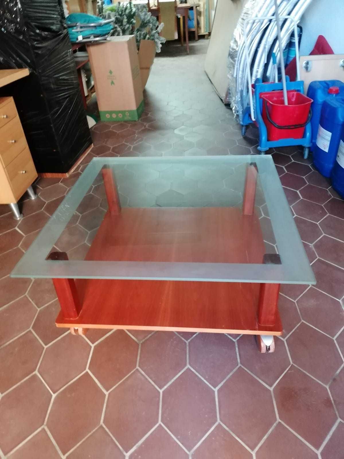Mesa de centro quadrada
