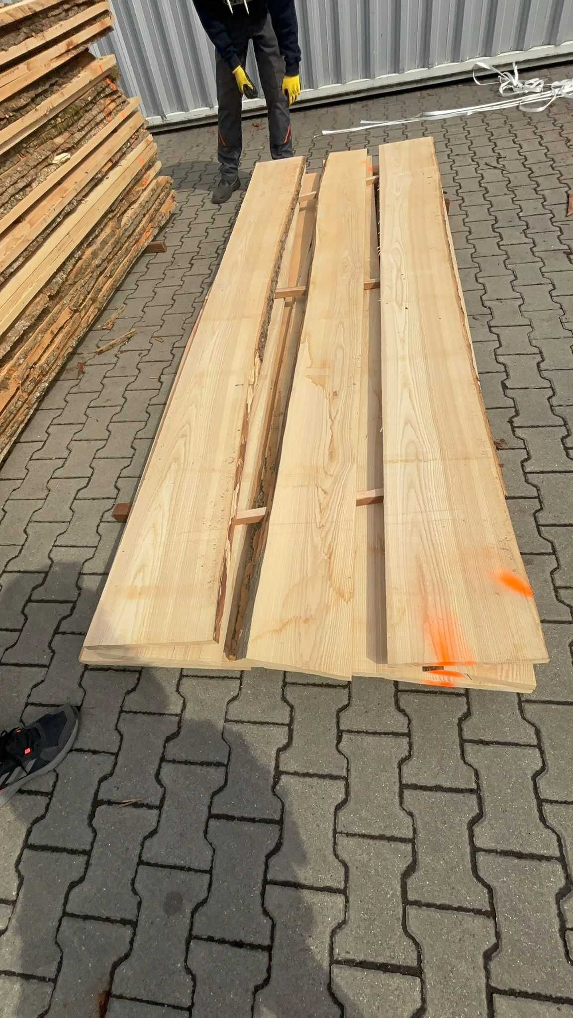 Tarcica jesionowa, sucha, nieobrzynana, I klasa 26 mm