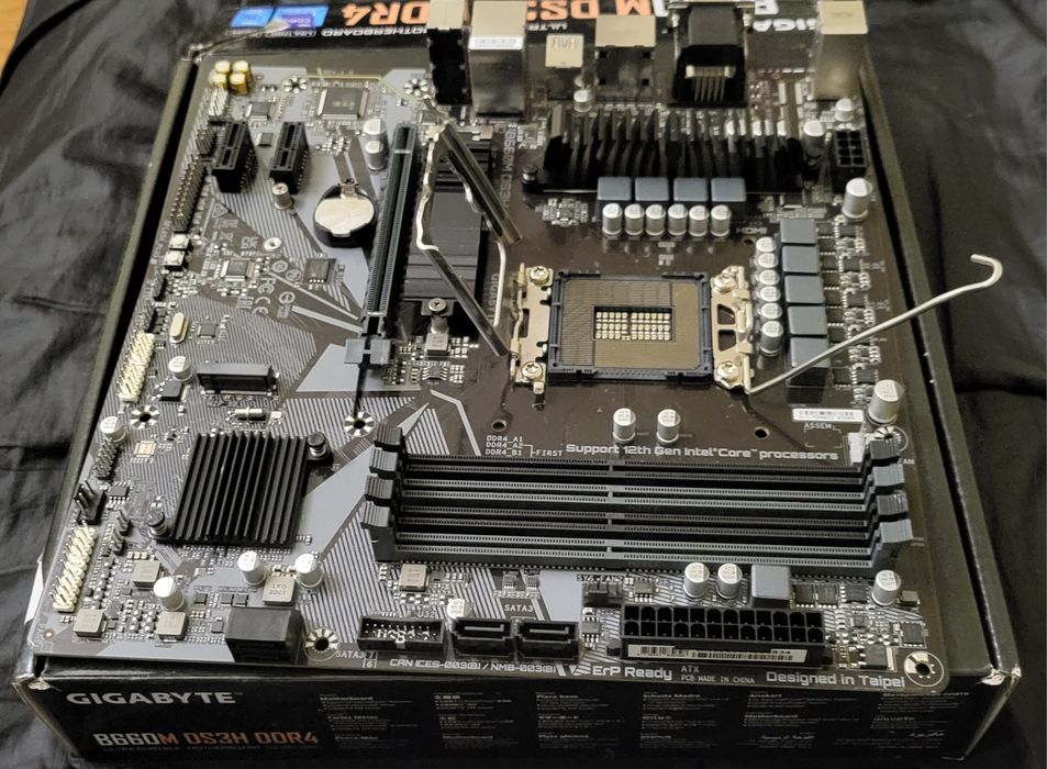 Материнська плата Gigabyte B660M DS3H DDR4 (s1700, Intel B660)