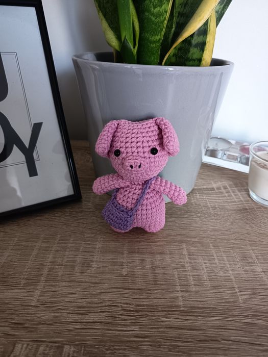 Brelok zawieszka do kluczy do plecaka do auta lub wózka świnka